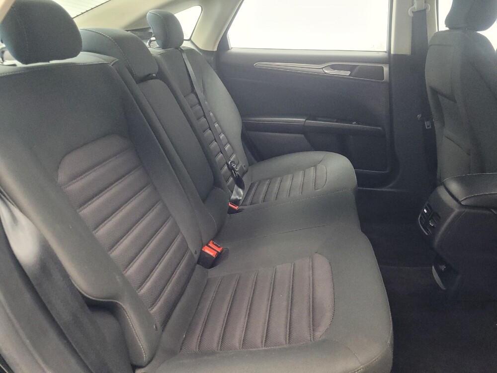 2017 Ford Fusion in Indianapolis, IN 46222 - 18094408 19