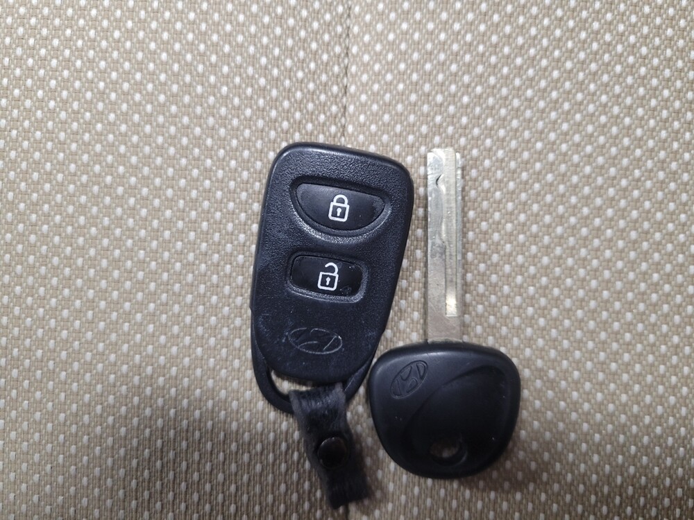 2014 Hyundai Accent in Albany, GA 31705 - 18094419 32