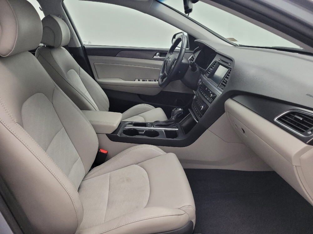 2016 Hyundai Sonata in Huntsville, AL 35816 - 18094420 21