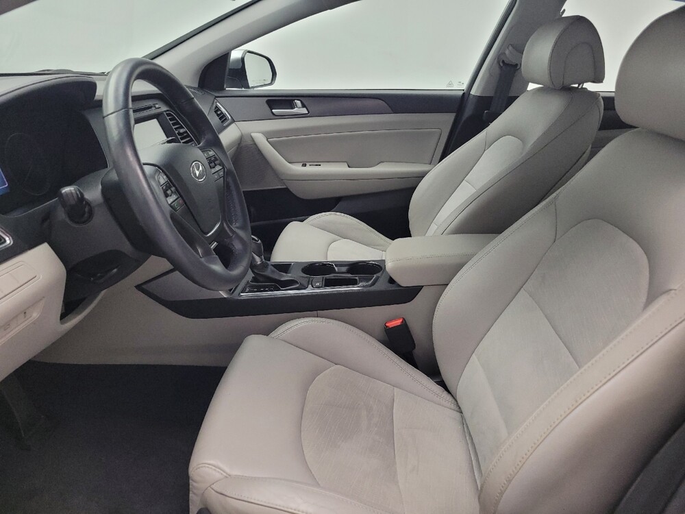 2016 Hyundai Sonata in Huntsville, AL 35816 - 18094420 17