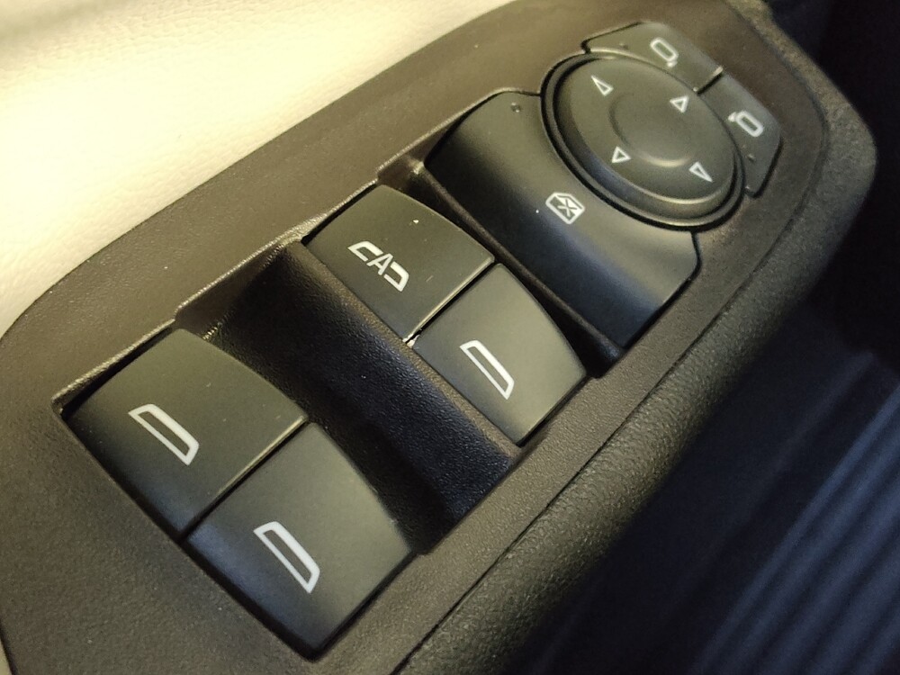 2022 Chevrolet Equinox in Houston, TX 77060 - 18094421 27