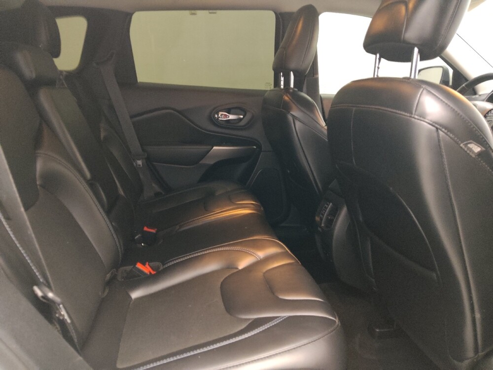 2020 Jeep Cherokee in El Paso, TX 79907 - 18094427 19