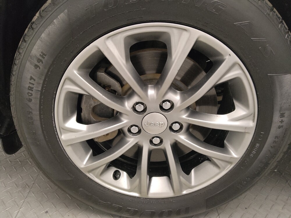 2020 Jeep Cherokee in El Paso, TX 79907 - 18094427 31