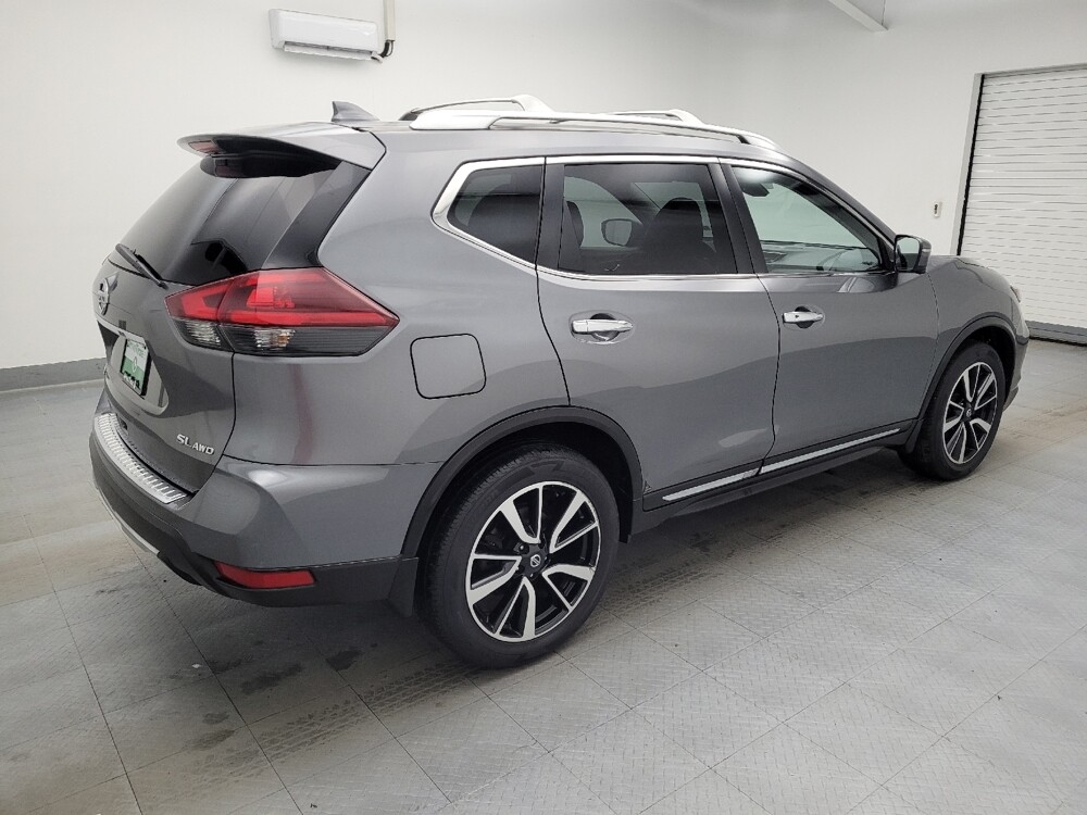 2018 Nissan Rogue in Cincinnati, OH 45255 - 18094433 10