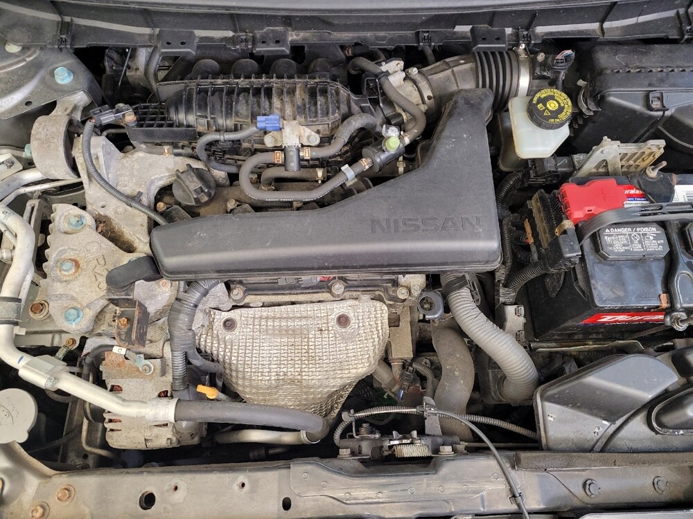 2018 Nissan Rogue in Cincinnati, OH 45255 - 18094433 30