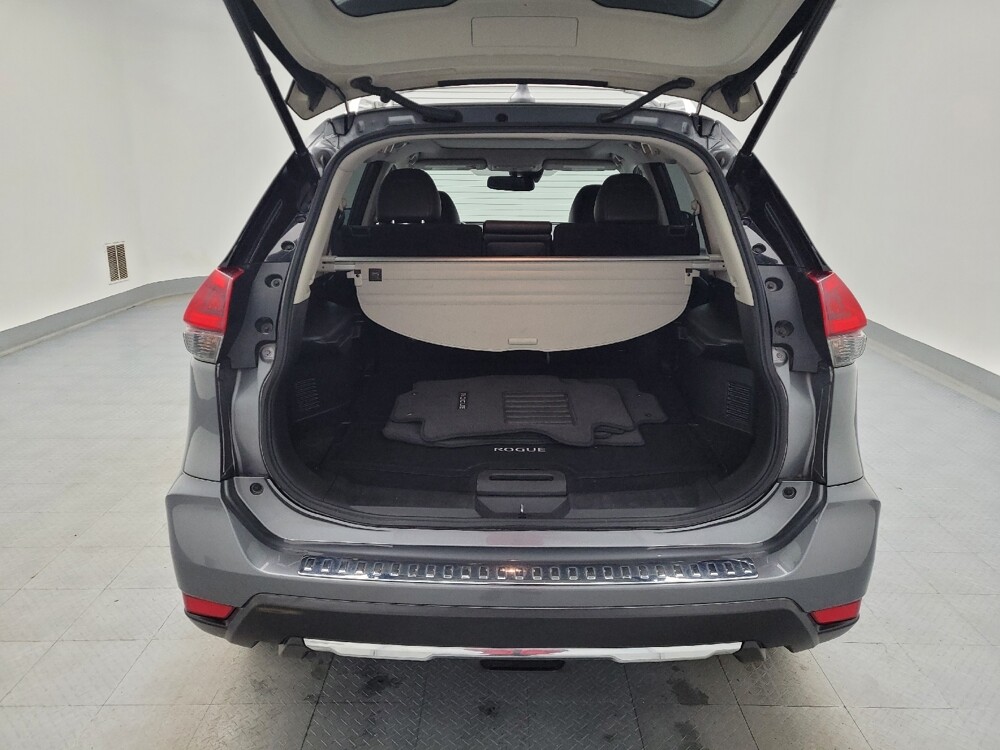 2018 Nissan Rogue in Cincinnati, OH 45255 - 18094433 29