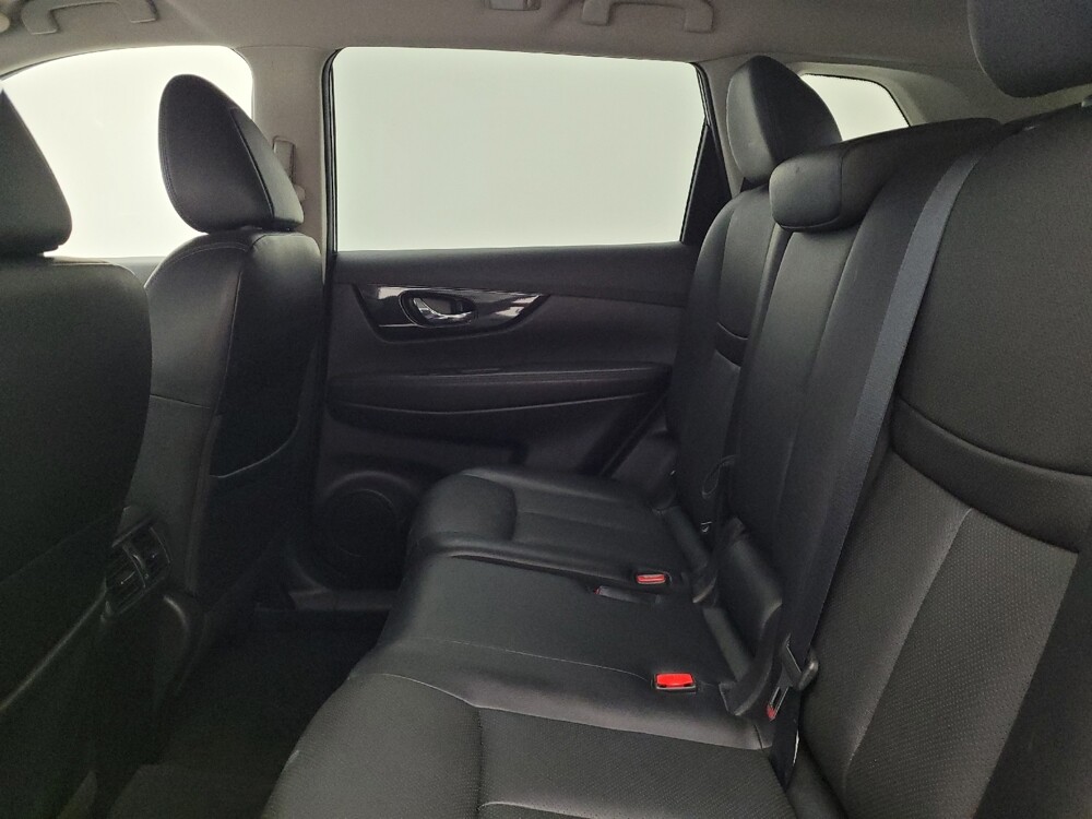 2018 Nissan Rogue in Cincinnati, OH 45255 - 18094433 18