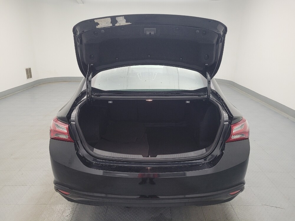 2021 Chevrolet Malibu in Cincinnati, OH 45255 - 18094434 29