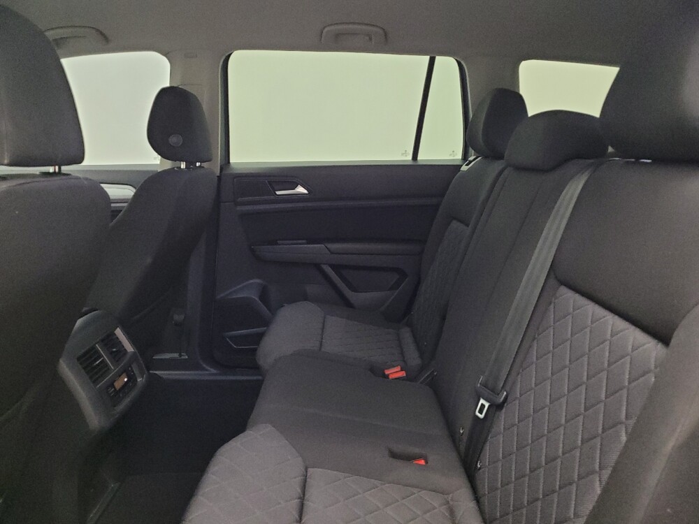 2021 Volkswagen Atlas in Cincinnati, OH 45255 - 18094435 18