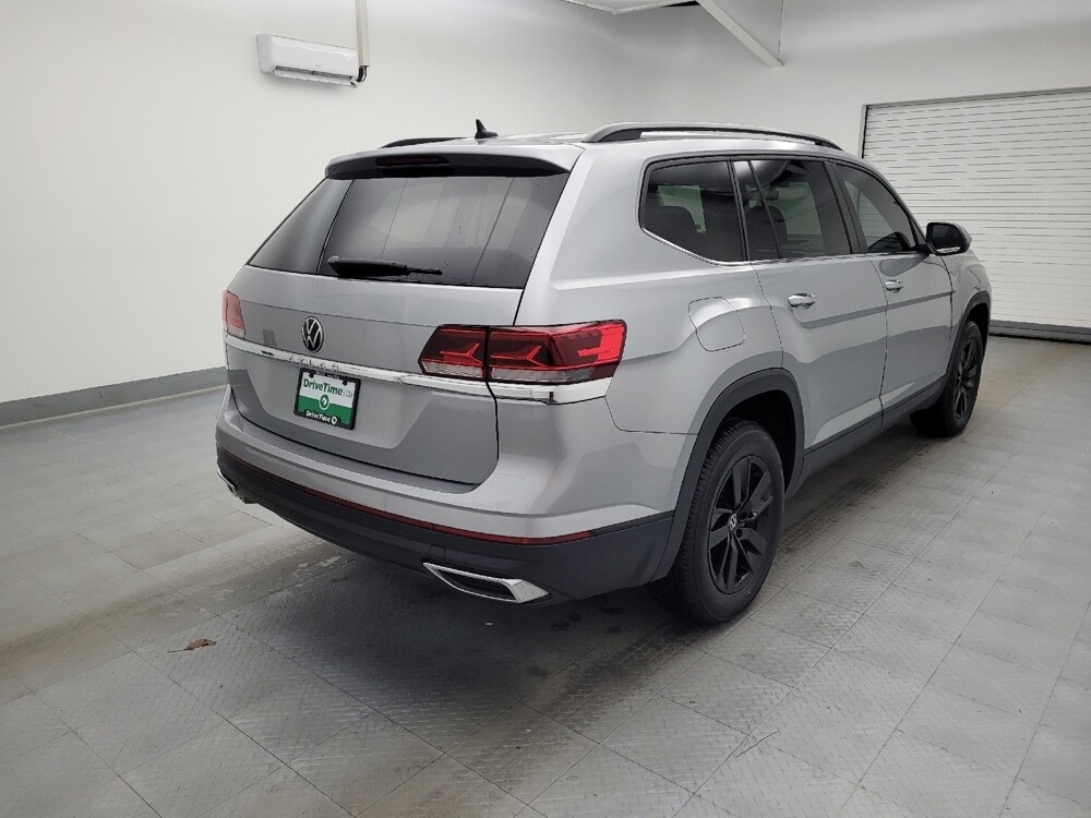 2021 Volkswagen Atlas in Cincinnati, OH 45255 - 18094435 9