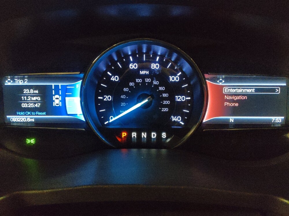 2019 Ford Explorer in Miami, FL 33157 - 18094446 23