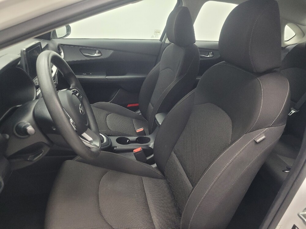 2020 Kia Forte in Indianapolis, IN 46222 - 18094447 17