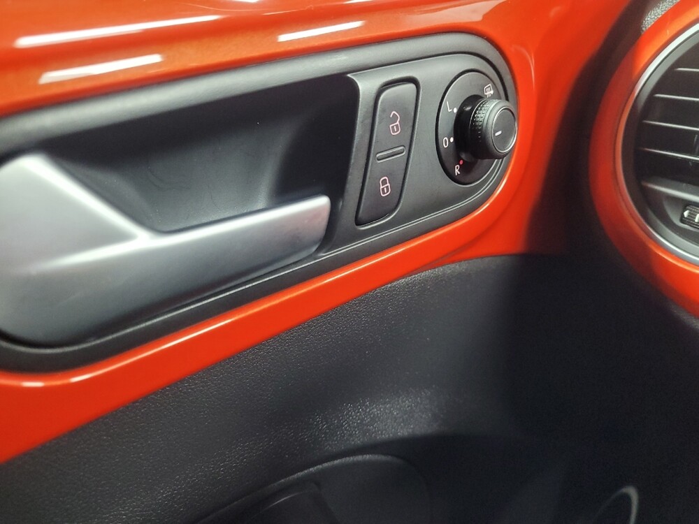 2016 Volkswagen Beetle in Albany, GA 31705 - 18094451 27