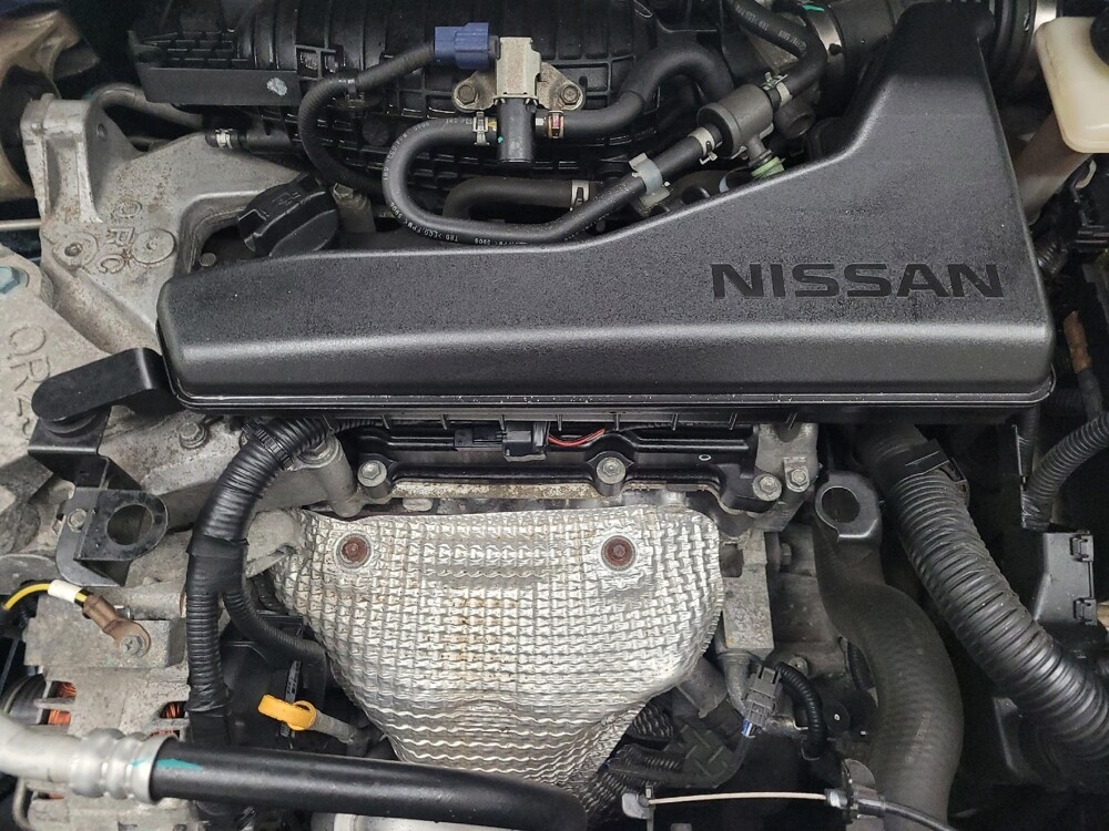 2016 Nissan Rogue in Eastpointe, MI 48021 - 18094457 30