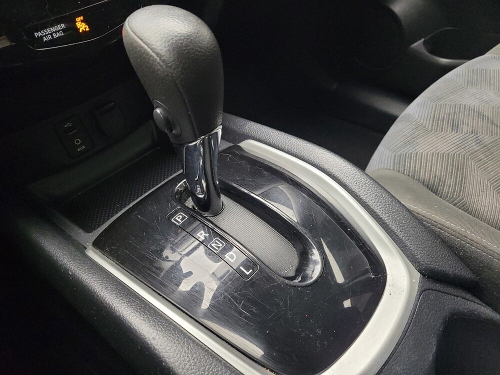 2016 Nissan Rogue in Eastpointe, MI 48021 - 18094457 26