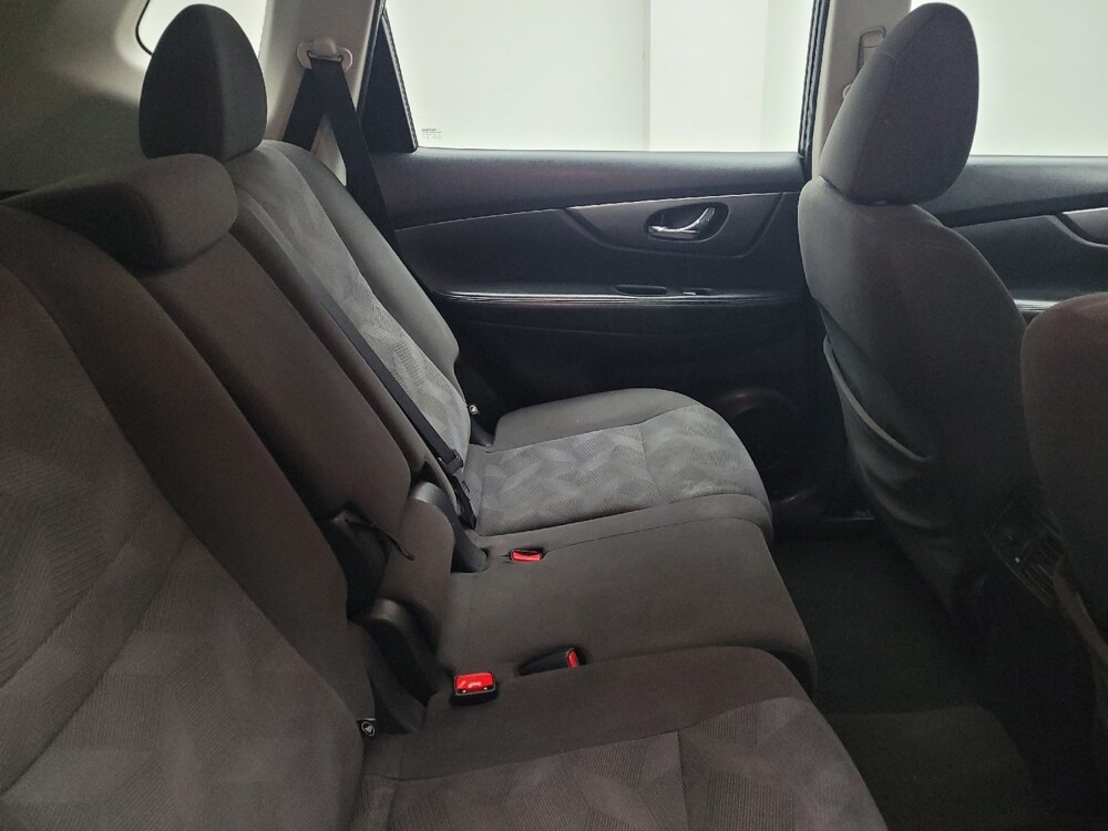 2016 Nissan Rogue in Eastpointe, MI 48021 - 18094457 19