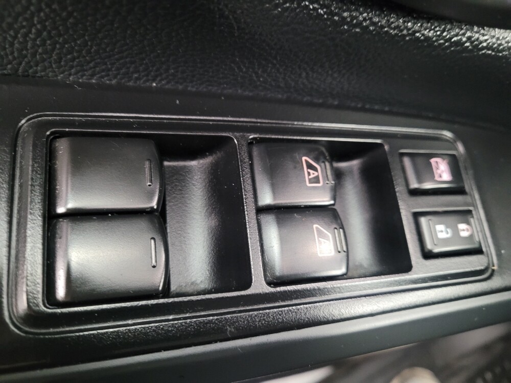 2017 Nissan Titan in Memphis, TN 38115 - 18094461 27