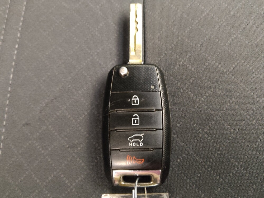 2017 Kia Sorento in Lombard, IL 60148 - 18094463 32