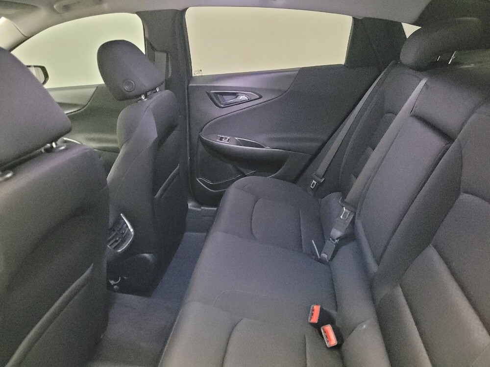 2022 Chevrolet Malibu in Peoria, IL 61615 - 18094465 18