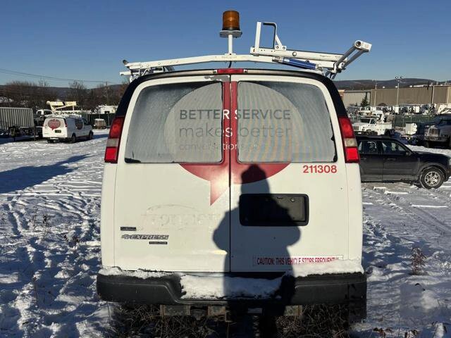 2011 Chevrolet Express 2500 in Blauvelt, NY 10913 - 18094474 7