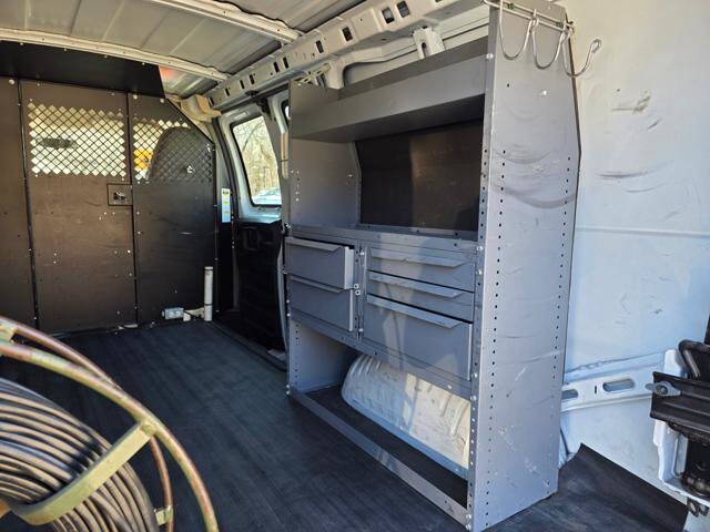 2011 Chevrolet Express 2500 in Blauvelt, NY 10913 - 18094474 36