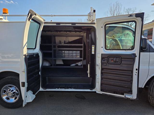 2011 Chevrolet Express 2500 in Blauvelt, NY 10913 - 18094474 47