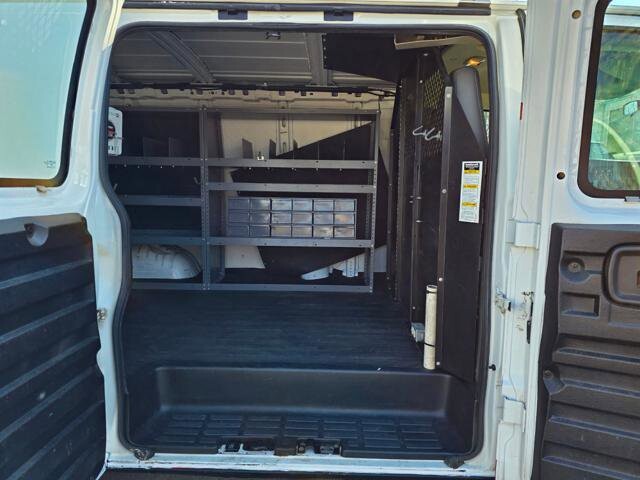 2011 Chevrolet Express 2500 in Blauvelt, NY 10913 - 18094474 50