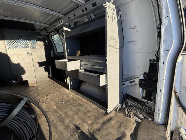 2011 Chevrolet Express 2500 in Blauvelt, NY 10913 - 18094474 21