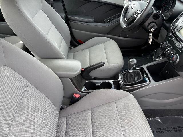 2018 Kia Forte in Mesa, AZ 85212 - 18094477 29