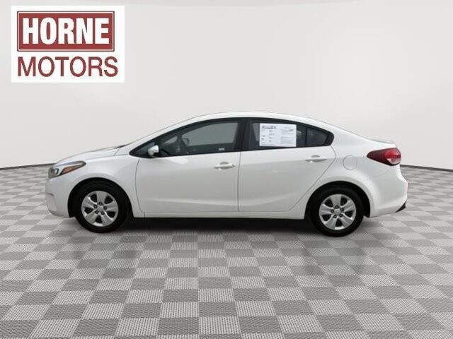 2018 Kia Forte in Mesa, AZ 85212 - 18094477 36