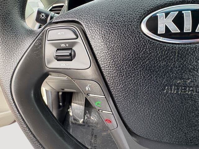 2018 Kia Forte in Mesa, AZ 85212 - 18094477 24
