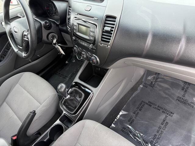 2018 Kia Forte in Mesa, AZ 85212 - 18094477 62