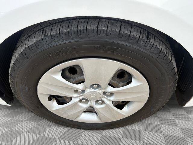 2018 Kia Forte in Mesa, AZ 85212 - 18094477 12