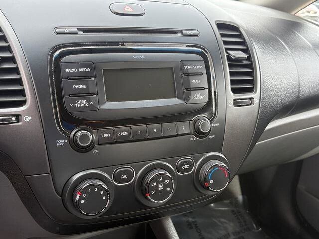 2018 Kia Forte in Mesa, AZ 85212 - 18094477 18