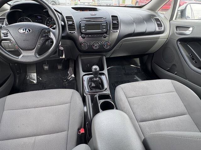 2018 Kia Forte in Mesa, AZ 85212 - 18094477 26