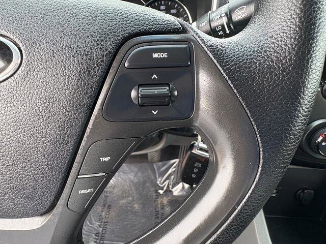 2018 Kia Forte in Mesa, AZ 85212 - 18094477 23