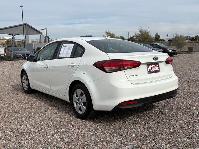 2018 Kia Forte in Mesa, AZ 85212 - 18094477 5