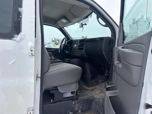 2014 Chevrolet Express 2500 in Blauvelt, NY 10913 - 18094496 16