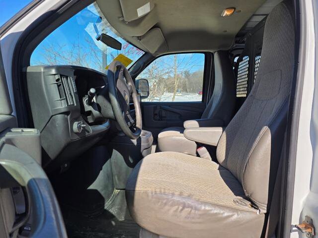 2014 Chevrolet Express 2500 in Blauvelt, NY 10913 - 18094496 11