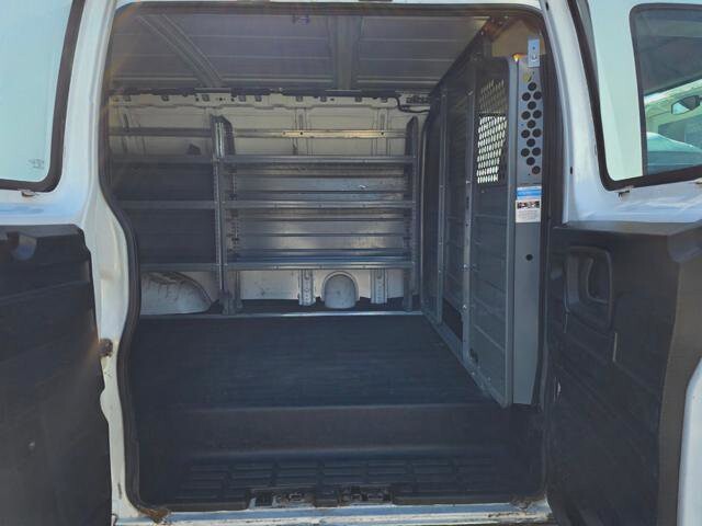 2014 Chevrolet Express 2500 in Blauvelt, NY 10913 - 18094496 47