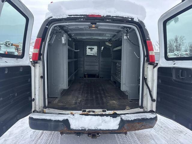 2014 Chevrolet Express 2500 in Blauvelt, NY 10913 - 18094496 13