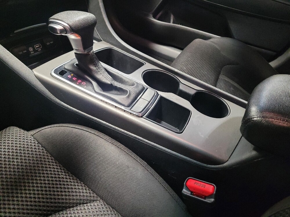 2020 Kia Optima in Downey, CA 90241 - 18094504 26