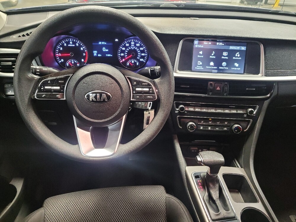 2020 Kia Optima in Downey, CA 90241 - 18094504 22