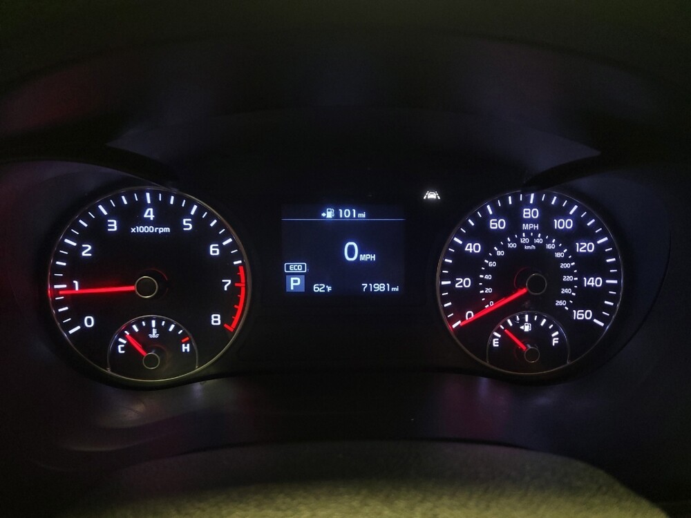 2020 Kia Optima in Downey, CA 90241 - 18094504 23