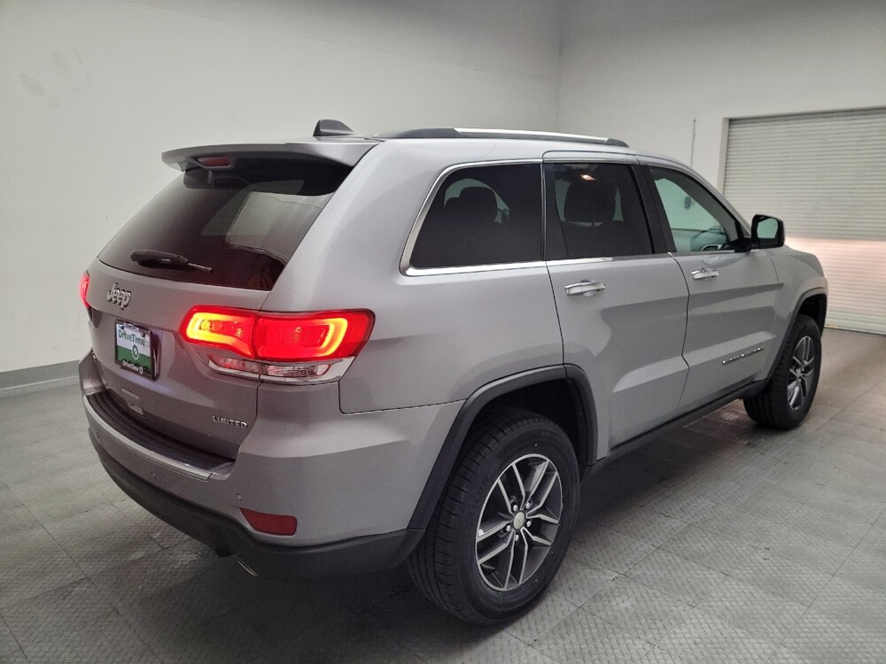 2019 Jeep Grand Cherokee in Fresno, CA 93726 - 18094505 9