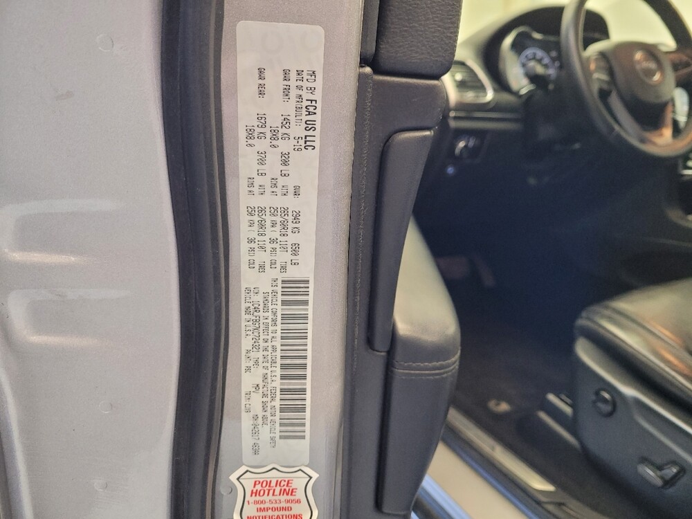 2019 Jeep Grand Cherokee in Fresno, CA 93726 - 18094505 33