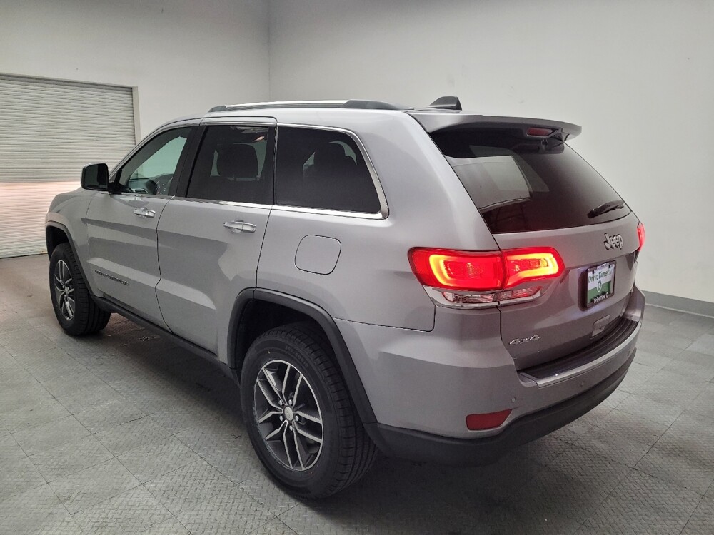 2019 Jeep Grand Cherokee in Fresno, CA 93726 - 18094505 5