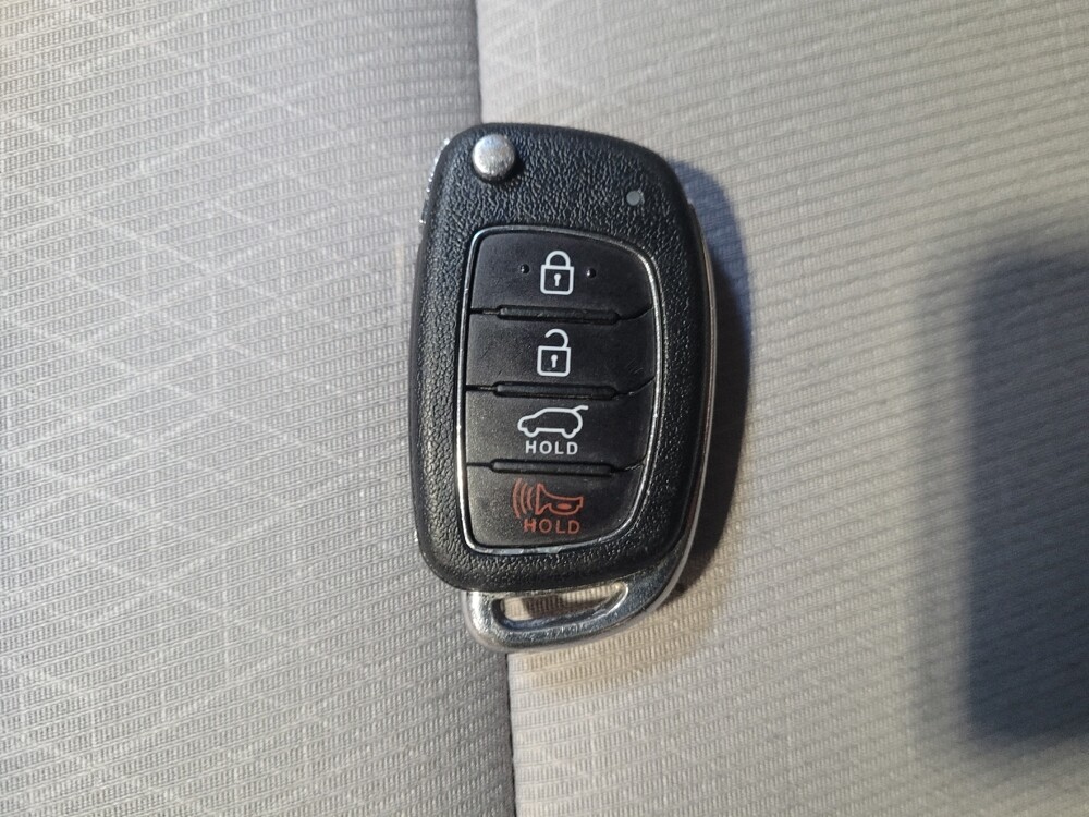 2017 Hyundai Tucson in Fresno, CA 93726 - 18094508 32