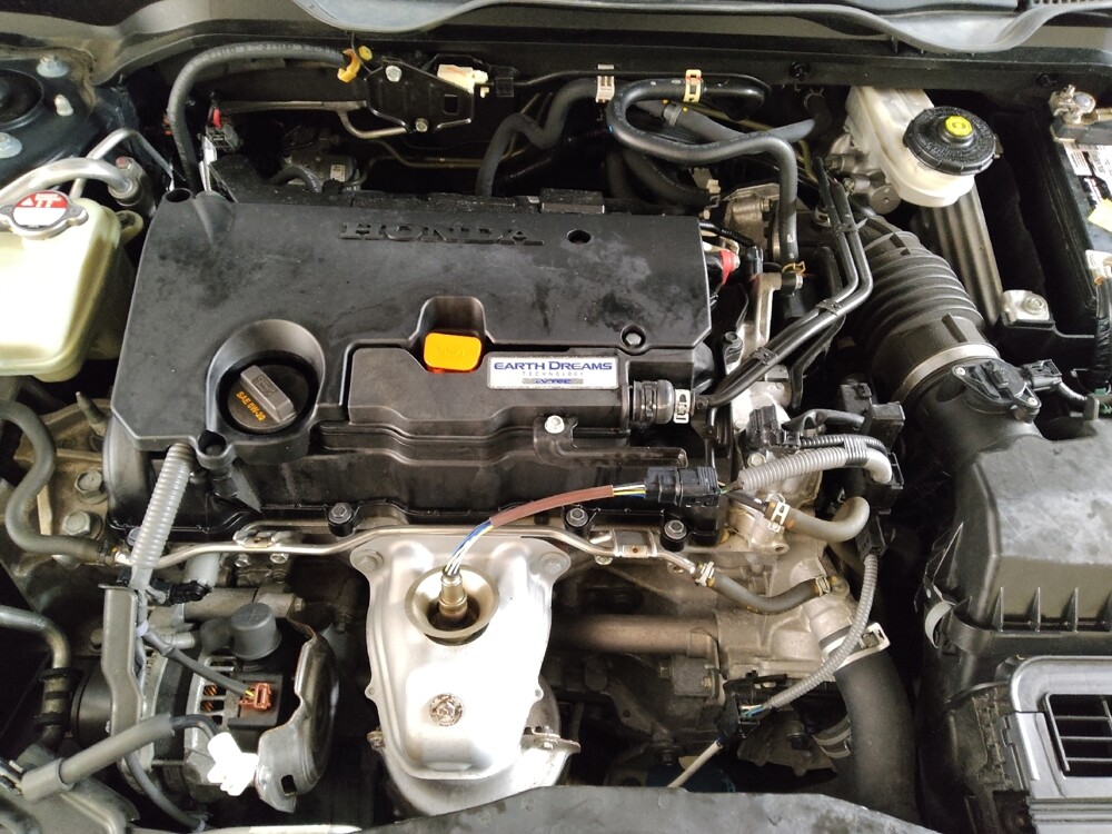 2018 Honda Civic in Conyers, GA 30094 - 18094524 30