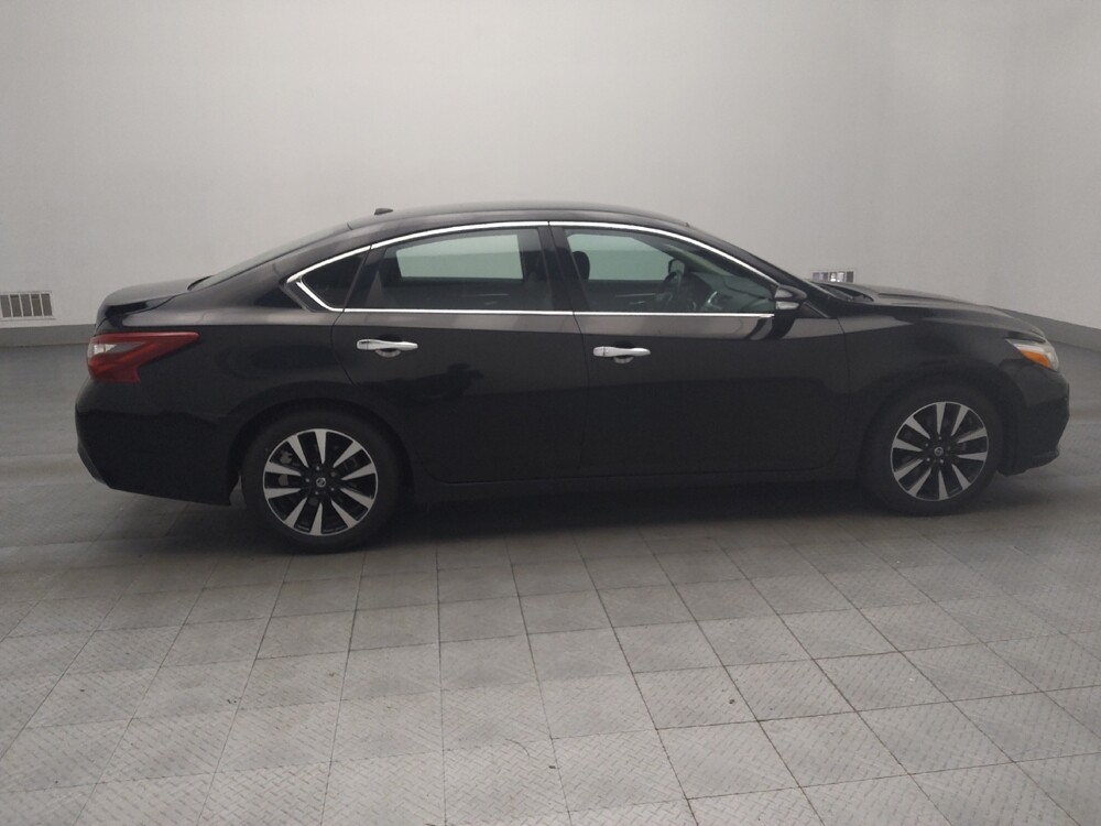 2018 Nissan Altima in Union City, GA 30291 - 18094538 10